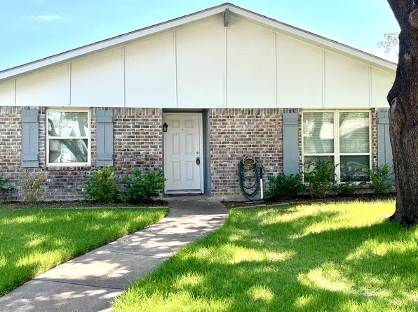 2940 Rolling Hills Dr, Carrollton, TX 75007