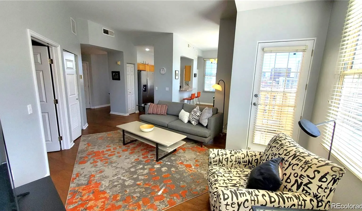 Belvedere Tower Condos — Photo 2