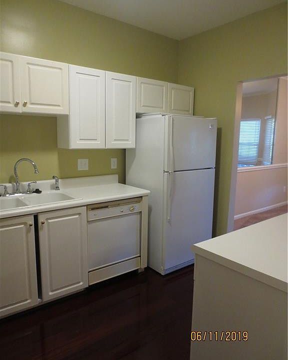 1st image of 1284 Lake Dr