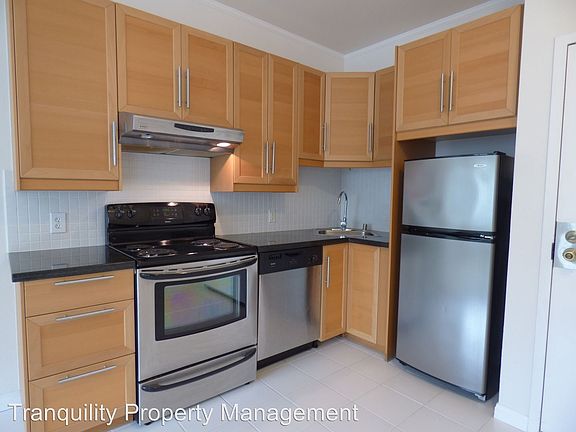 5th image of 2650 Broadway APT 203