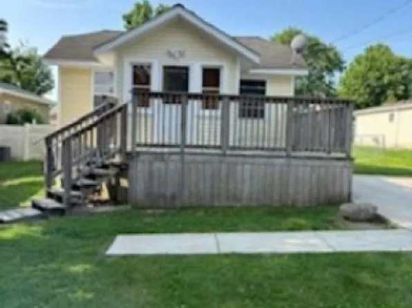 1431 Cleveland St, Owosso, MI 48867