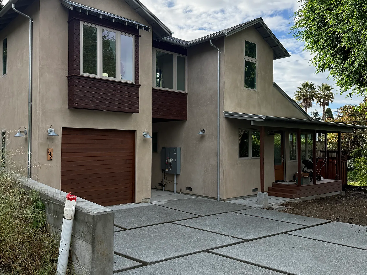 2 bed, 855 sqft, $4,200 — Photo 1