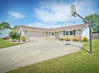 3517 Debeney Dr, Fort Wayne, IN 46816