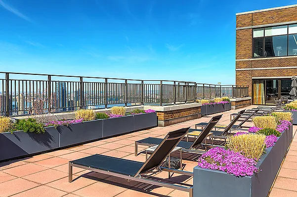 Rented by Jack Resnick & Sons | media 64