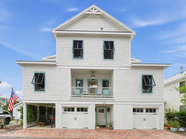 317 W Brunswick Street, Southport, NC 28461