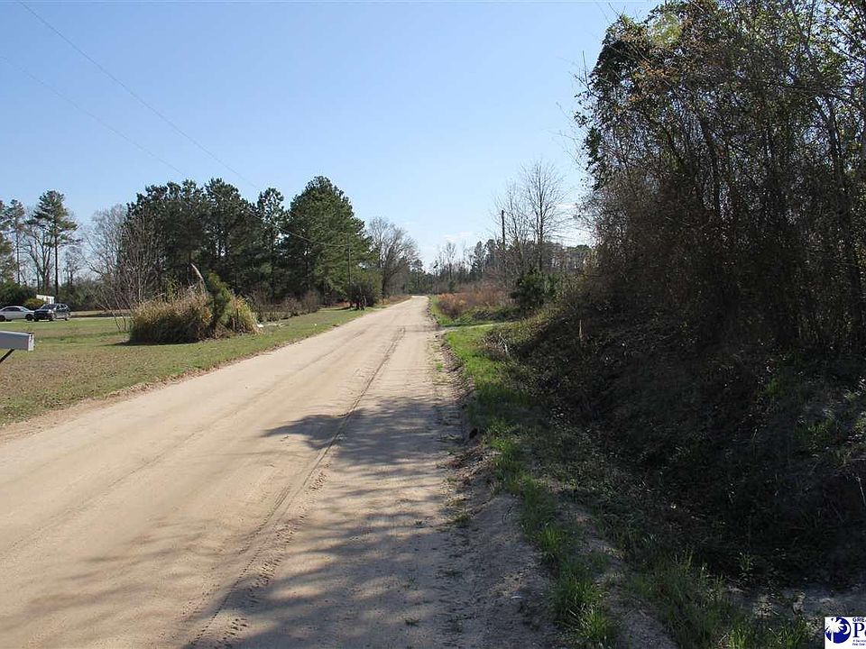 2nd image of Country Manor Rd