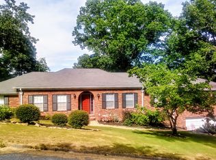 5804 N Park Rd, Hixson, TN 37343