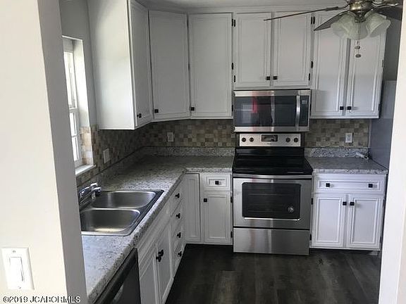 4th image of 5003 Woodhaven Dr