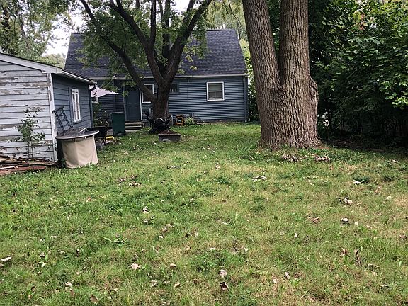 3rd image of 804 Gargantua Ave