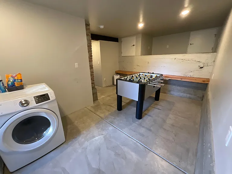 372 Wheeler Ave — Photo 5