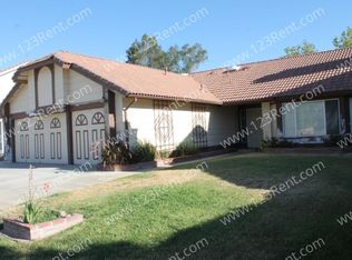 2245 Dartmouth Ln, Palmdale, CA 93550