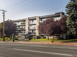 1204 Yates St, Victoria, BC V8V 4V1