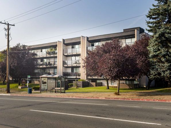 1204 Yates St, Victoria, BC V8V 4V1