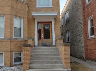5215 W Montrose Ave, Chicago, IL 60641