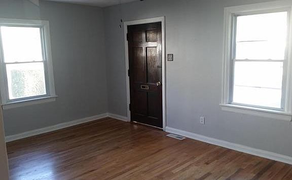 3rd image of 2731 Hawson Dr