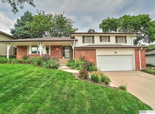 13318 Woolworth Ave, Omaha, NE 68144