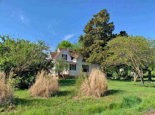 242 NW 40th Rd, Clinton, MO 64735