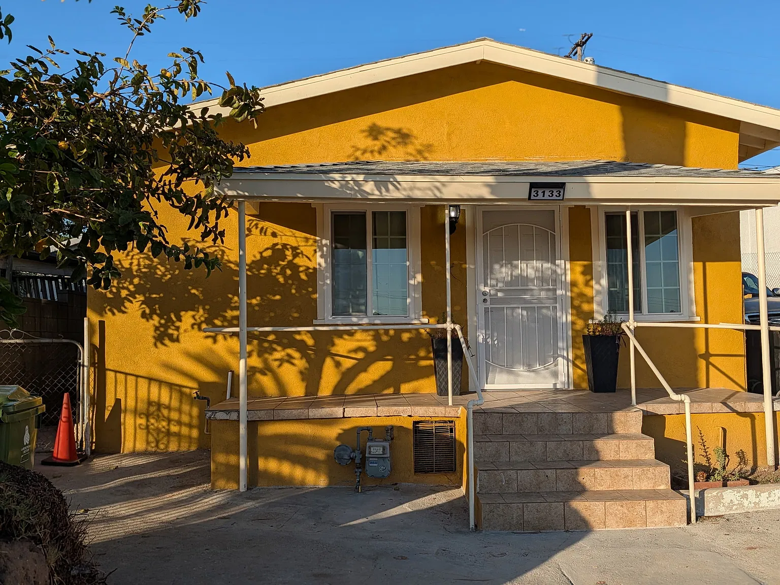 3 bed, 1012 sqft, $3,450 — Photo 4
