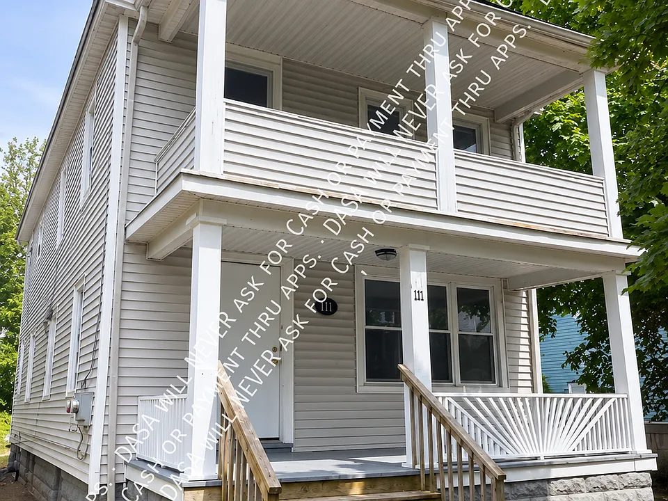 64 Wyandotte Ave #LOWER