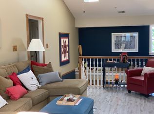 410 Overlook Dr #8, OCCOQUAN, VA 22125
