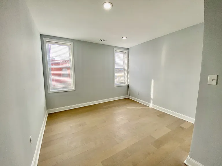 1247 Snyder Ave #3 — Photo 10
