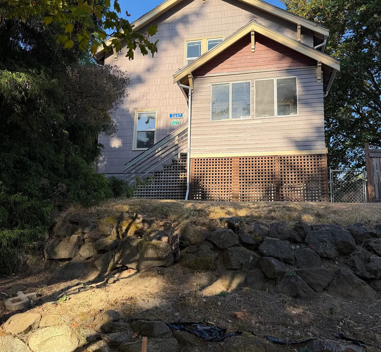 3 bed, 1.5 bath, 2150 sqft, $4,850 — Photo 2