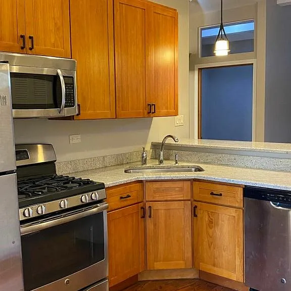 2746 W Warren Blvd #1 — Photo 3