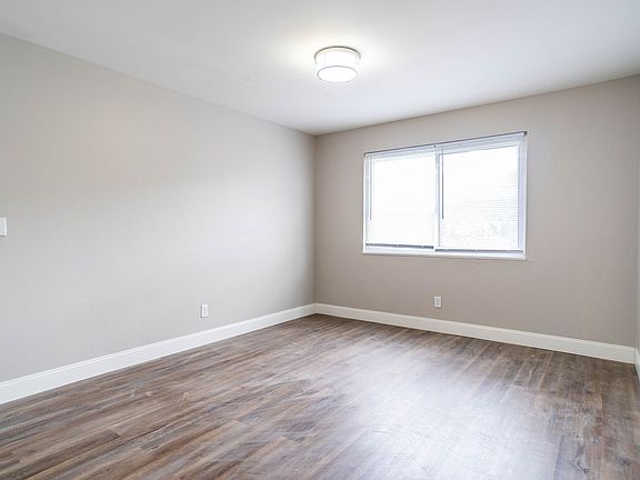 4th image of 331 Kendall Pl Unit B
