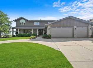 13955 S Trails End Dr, Homer Glen, IL 60491