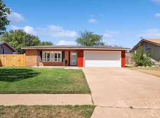 112 Detroit Ave, Levelland, TX 79336