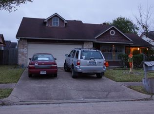 11507 Chariot Dr, Stafford, TX 77477