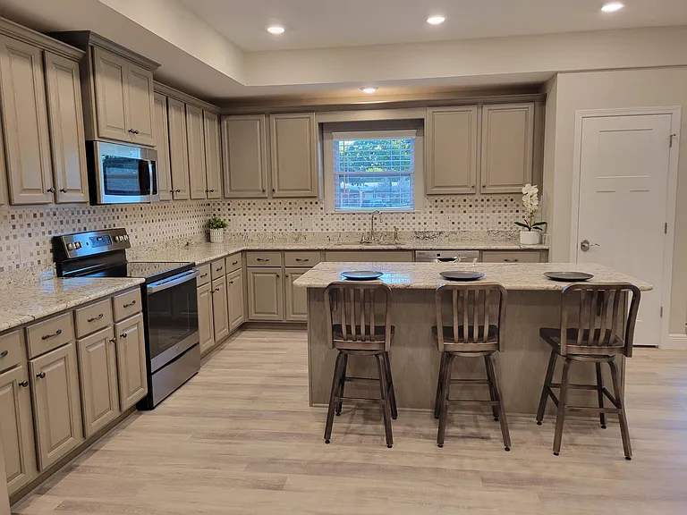 Island with seating for 3