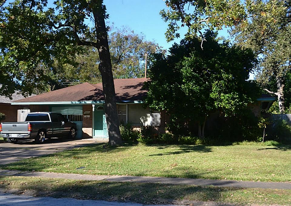 1st image of 4606 De Milo Dr