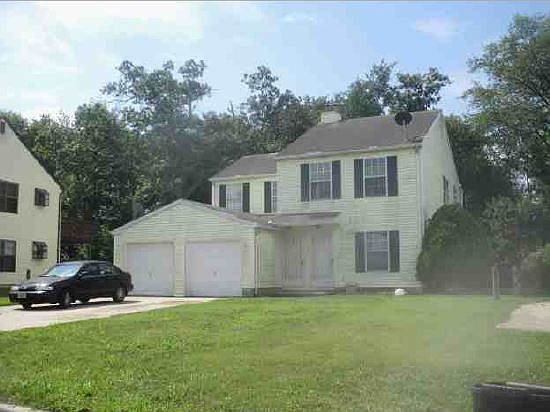2nd image of 16 Maynard Dr
