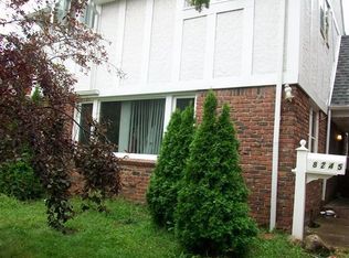 8245 Bingham St, Detroit, MI 48228