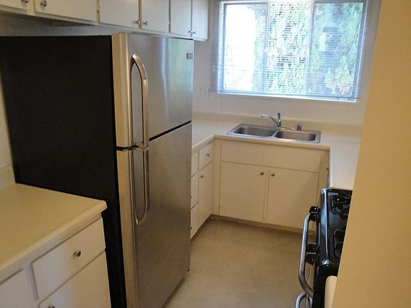 5th image of 11707 W Sunset Blvd APT 9
