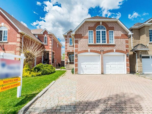 273 Cossack Ct, Mississauga, ON L5B 4C2