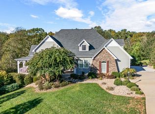 1111 Autumn West Ct, Forest, VA 24551