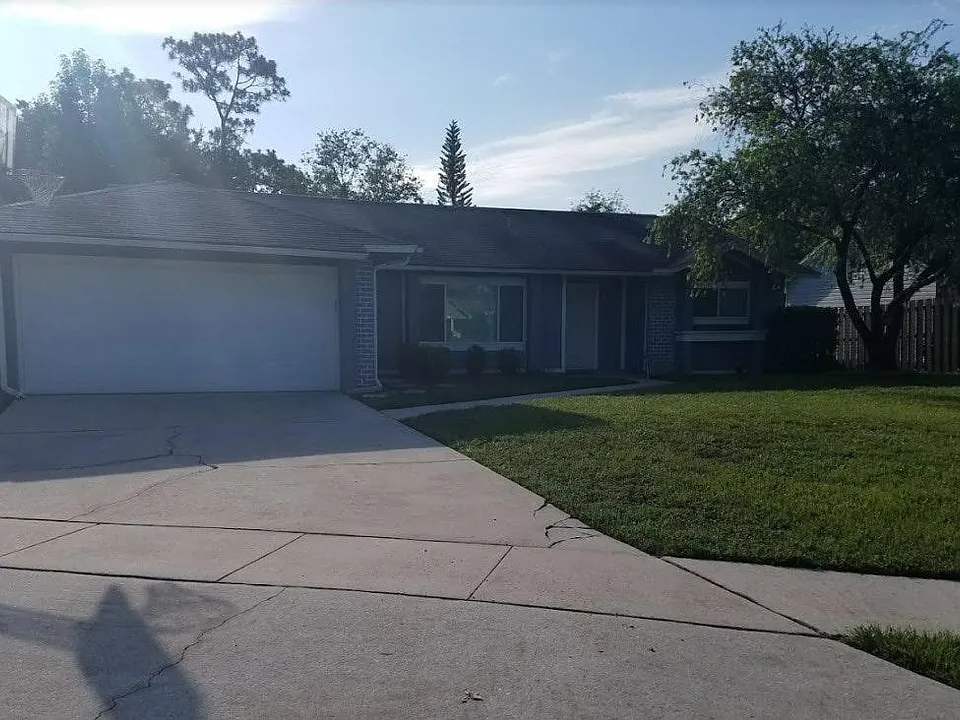 2213 Excalibur Dr