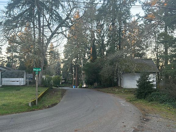 4th image of 7914 Nixon Ave SW