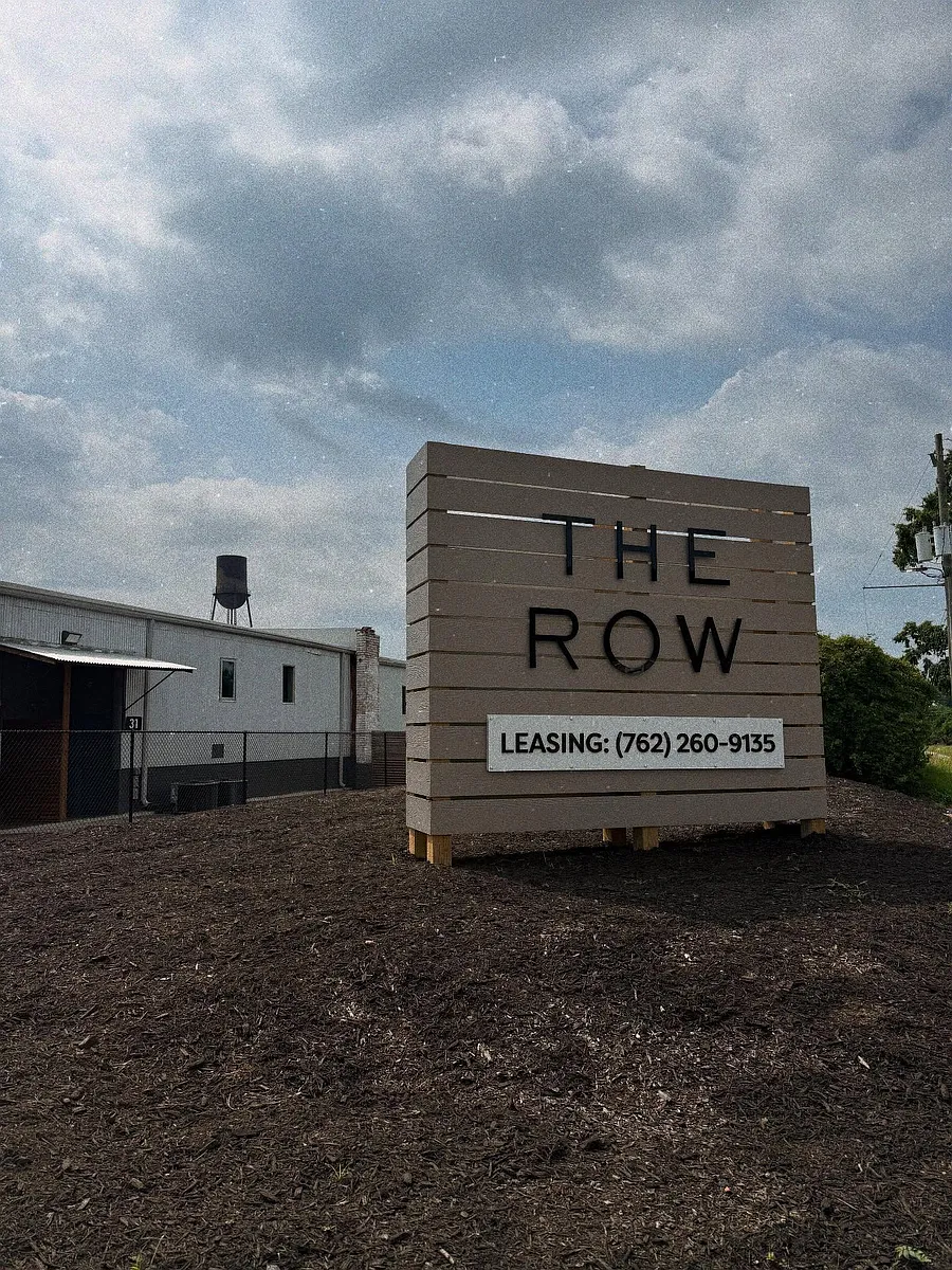 Building Photo - The Row