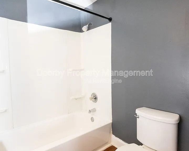 1707 Kirby Ave #C — Photo 7
