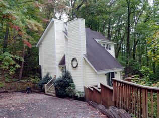 1022 Village Loop, Gatlinburg, TN 37738