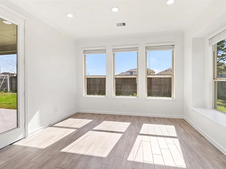 9626 Dancing Grass Dr — Photo 14