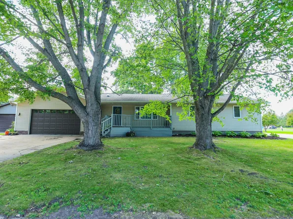111 3rd Ave NE, Bertha, MN 56437