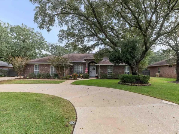2574 2nd Ct, Navarre, FL 32566