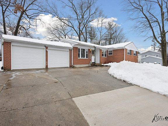 2nd image of 4990 Westshire Dr NW