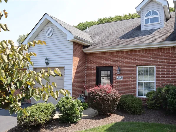 7068 Clubview Dr, Bridgeville, PA 15017