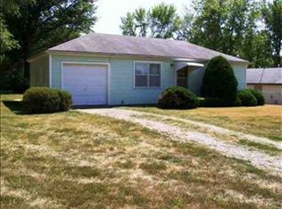 1525 NW 35th St, Topeka, KS 66618