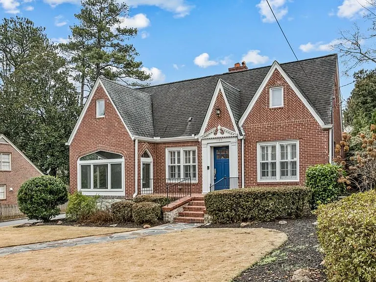 1189 Reeder Cir NE — Photo 1